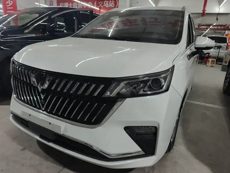 2022 Wuling Jiachen с пробегом 60 000 км