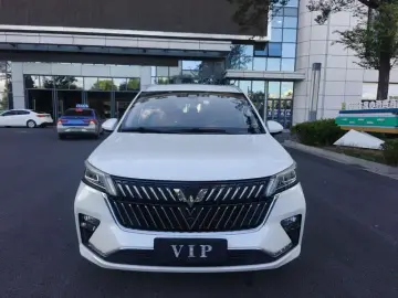 2022 Wuling Jiachen с пробегом 60 000 км