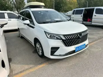 2022 Wuling Jiachen с пробегом 19 000 км