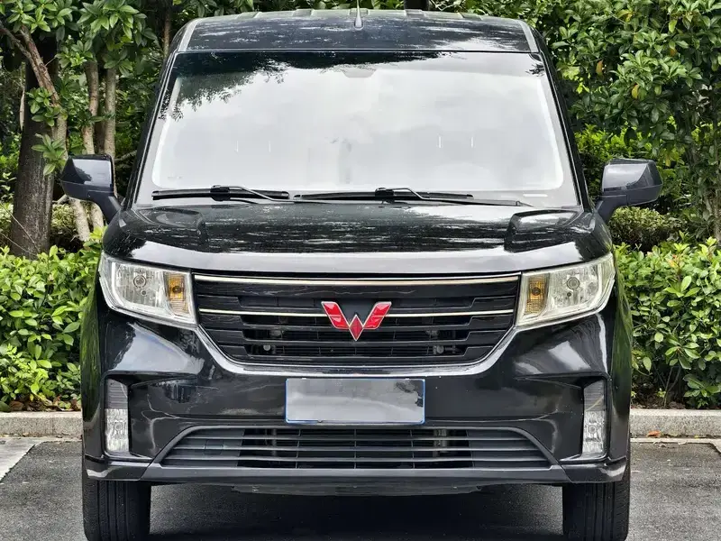 2020 Wuling Hongguang Plus с пробегом 90 000 км