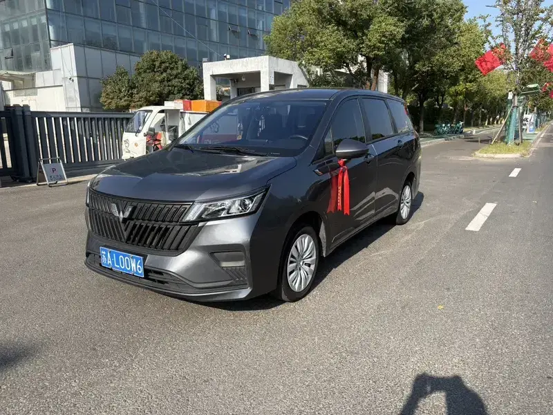 2022 Wuling Jiachen с пробегом 50 000 км
