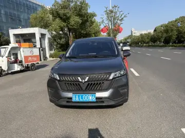 2022 Wuling Jiachen с пробегом 50 000 км