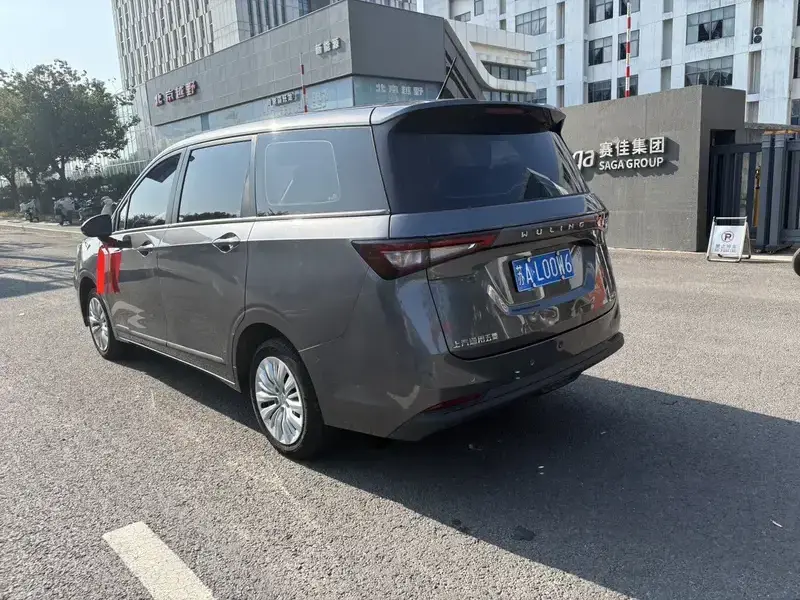 2022 Wuling Jiachen с пробегом 50 000 км