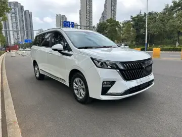 2022 Wuling Jiachen с пробегом 42 000 км