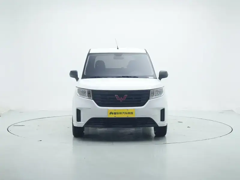 2020 Wuling Hongguang Plus с пробегом 19 000 км