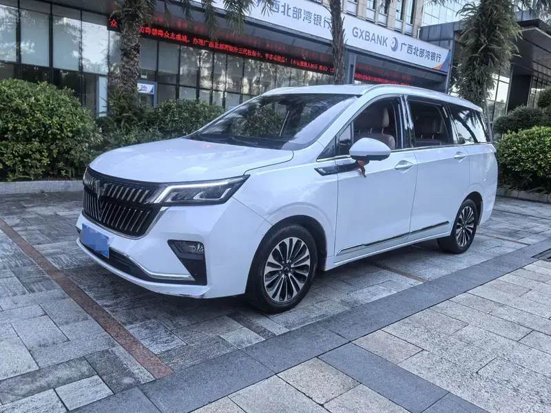 2022 Wuling Jiachen с пробегом 36 500 км