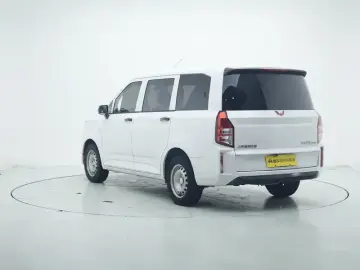2020 Wuling Hongguang Plus с пробегом 19 000 км