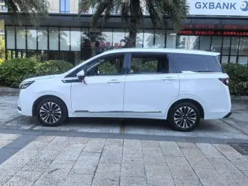 2022 Wuling Jiachen с пробегом 36 500 км