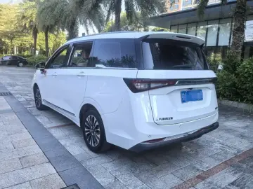 2022 Wuling Jiachen с пробегом 36 500 км