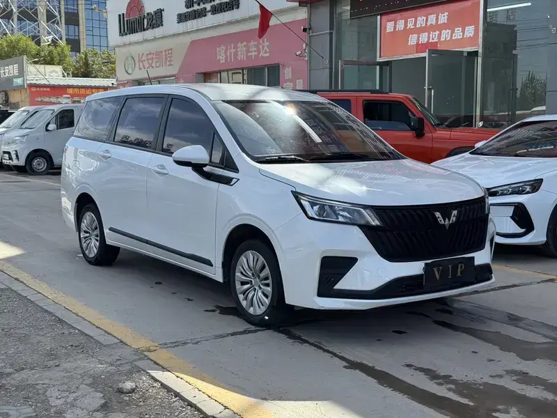 2022 Wuling Jiachen с пробегом 47 800 км