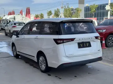 2022 Wuling Jiachen с пробегом 47 800 км