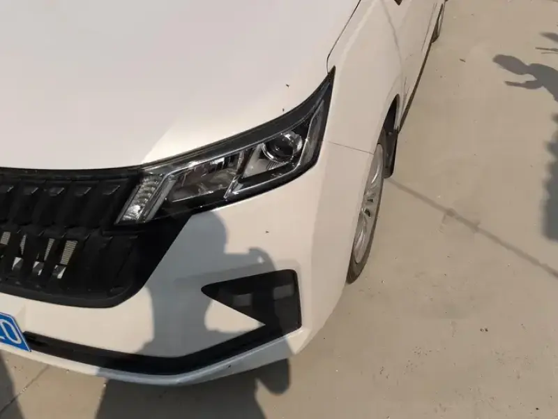 2022 Wuling Jiachen с пробегом 13 000 км