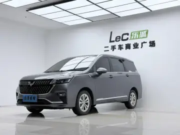 2022 Wuling Jiachen с пробегом 20 000 км