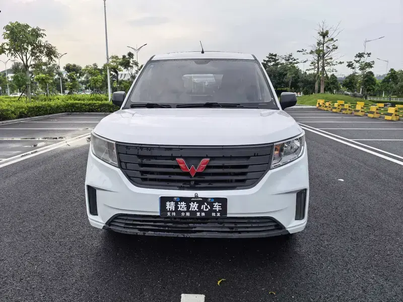 2020 Wuling Hongguang Plus с пробегом 71 000 км