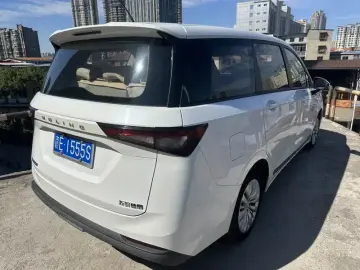 2022 Wuling Jiachen с пробегом 33 700 км