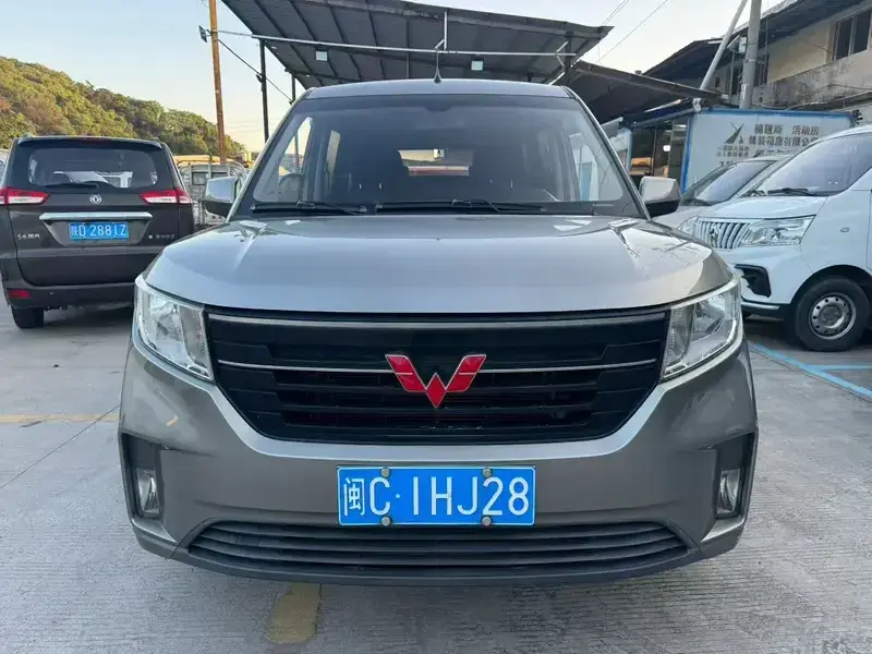 2020 Wuling Hongguang Plus с пробегом 60 000 км