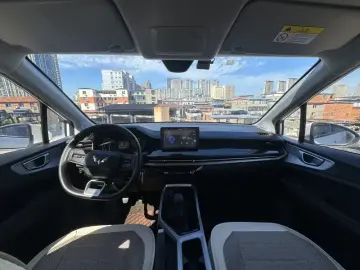 2022 Wuling Jiachen с пробегом 33 700 км