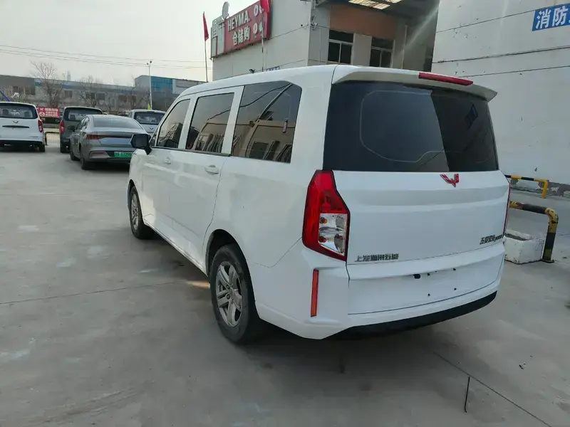 2019 Wuling Hongguang Plus с пробегом 80 000 км