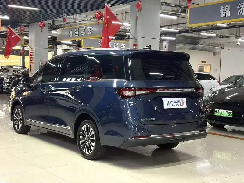 2022 Wuling Jiachen с пробегом 25 000 км