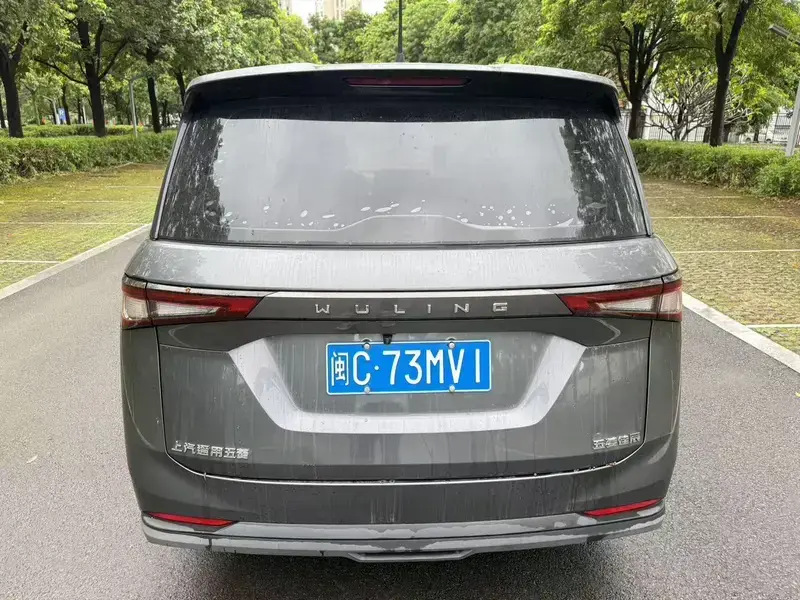 2022 Wuling Jiachen с пробегом 43 000 км