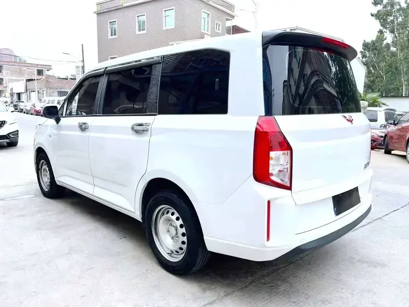 2020 Wuling Hongguang Plus с пробегом 109 000 км