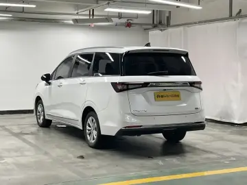 2022 Wuling Jiachen с пробегом 13 100 км