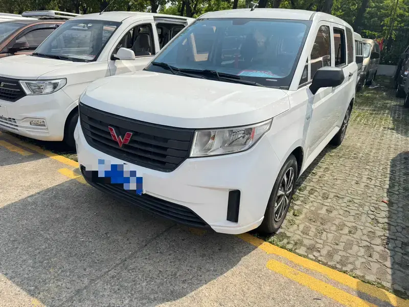 2019 Wuling Hongguang Plus с пробегом 68 000 км