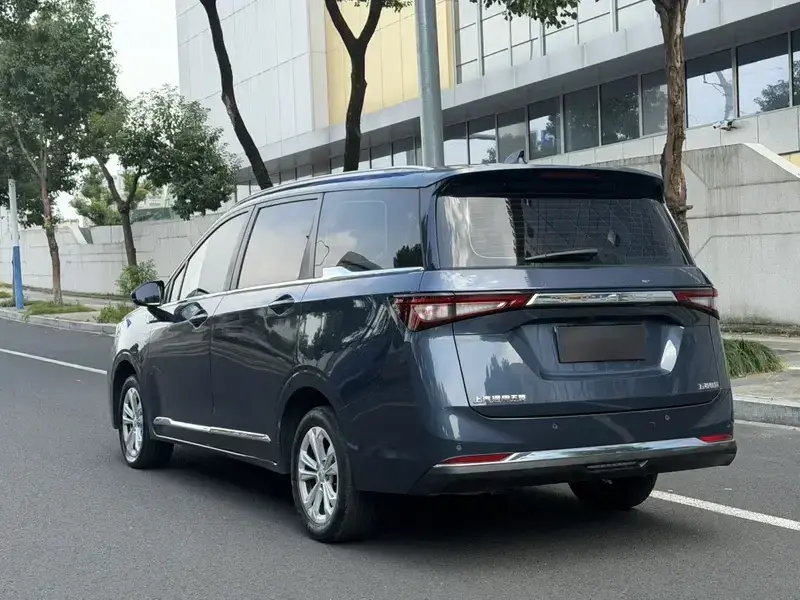 2022 Wuling Jiachen с пробегом 28 000 км