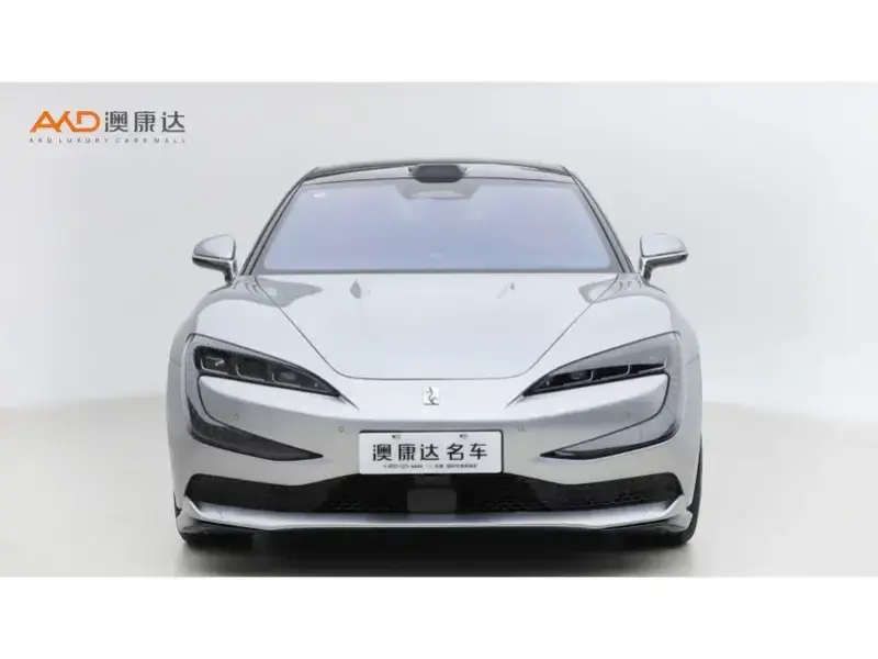 2025 BYD Yangwang U7 с пробегом 11 900 км