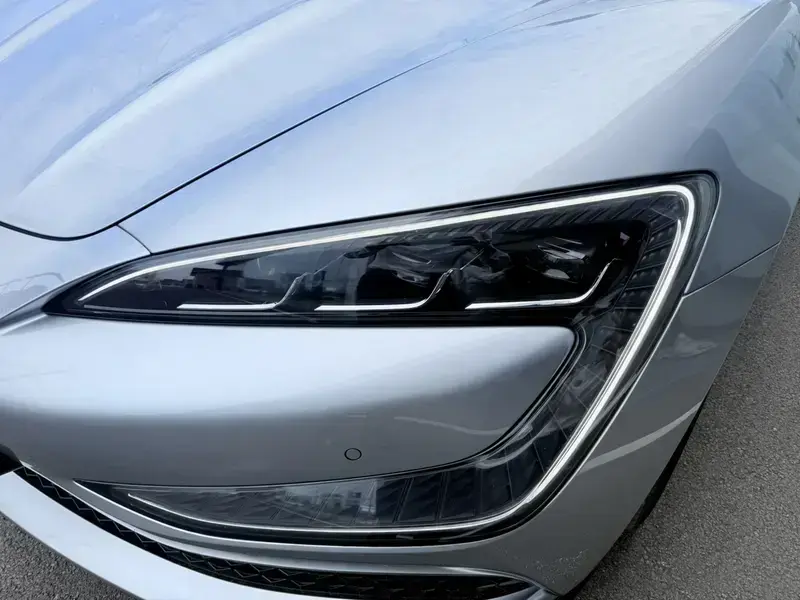 2025 BYD Yangwang U7 с пробегом 23 000 км