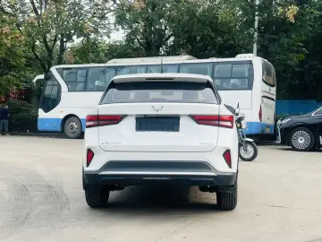 2023 Wuling Xingchi с пробегом 19 000 км