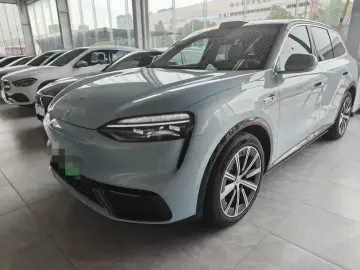 2026 Aito M6 с пробегом 5 000 км