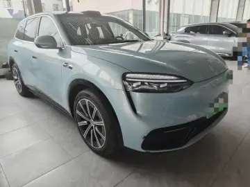 2026 Aito M6 с пробегом 5 000 км