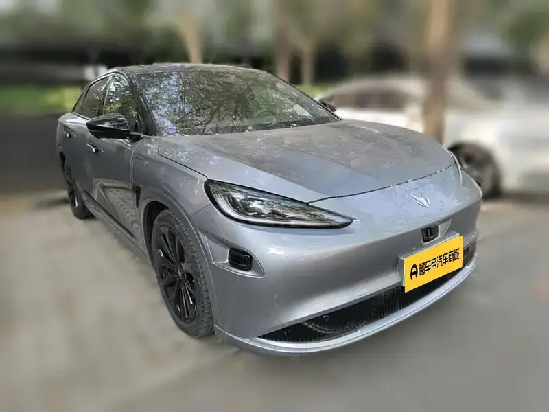 2022 Arcfox Alpha S с пробегом 43 000 км