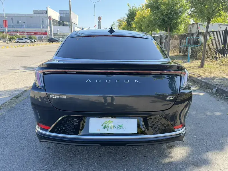 2022 Arcfox Alpha S с пробегом 48 000 км