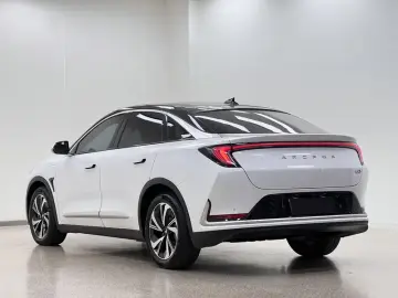 2022 Arcfox Alpha S с пробегом 37 300 км