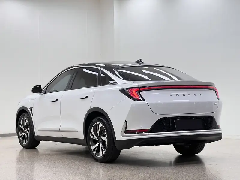 2022 Arcfox Alpha S с пробегом 37 300 км