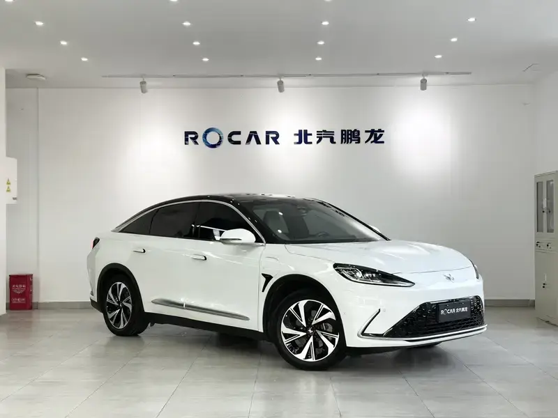 2022 Arcfox Alpha S с пробегом 56 000 км
