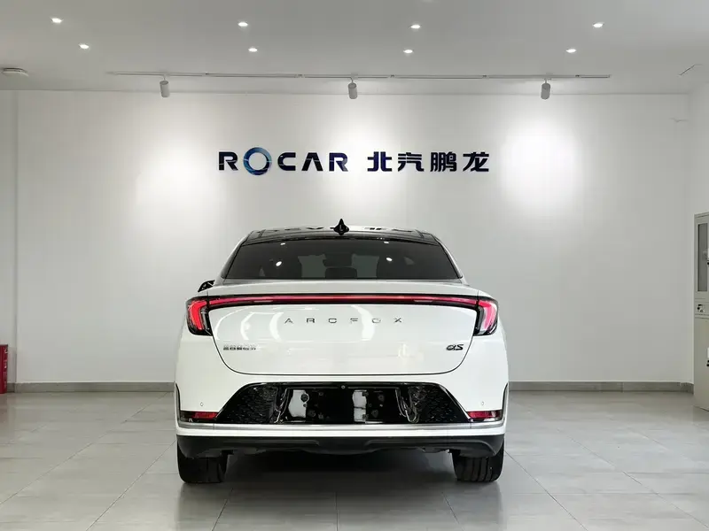 2022 Arcfox Alpha S с пробегом 56 000 км
