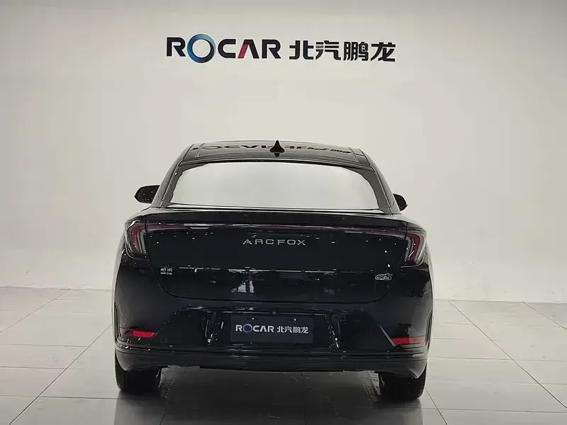 2023 Arcfox Alpha S с пробегом 33 000 км