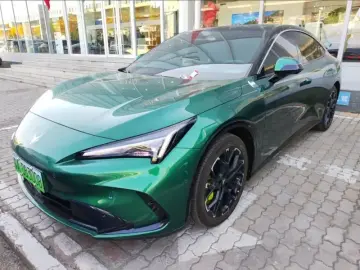 2026 Arcfox Alpha S5 с пробегом 9 600 км