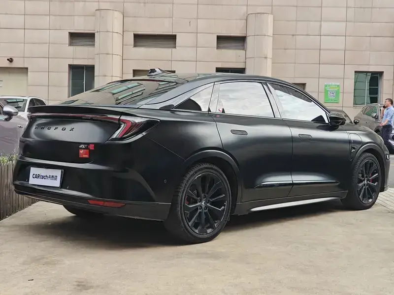 2022 Arcfox Alpha S с пробегом 61 000 км