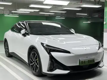 2025 Arcfox Alpha S5 с пробегом 39 000 км