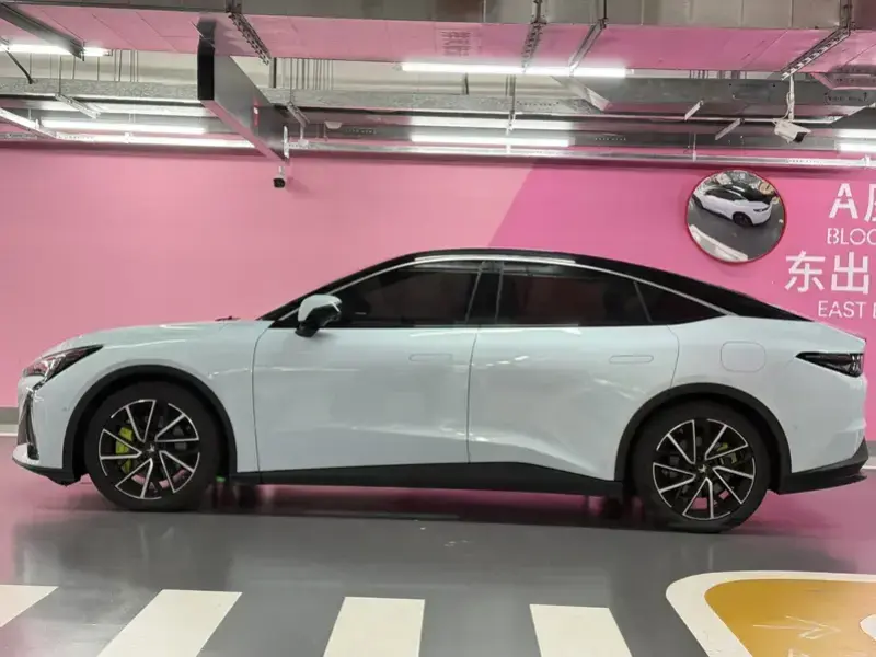 2024 Arcfox Alpha S5 с пробегом 115 000 км