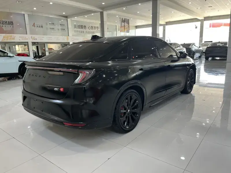 2022 Arcfox Alpha S с пробегом 49 000 км