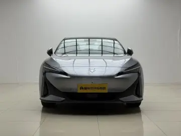 2025 Arcfox Alpha S5 с пробегом 10 000 км