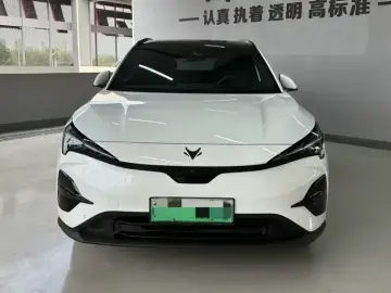2025 Arcfox Alpha T5 с пробегом 33 000 км
