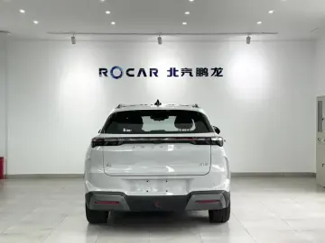 2026 Arcfox Alpha T5 с пробегом 26 000 км