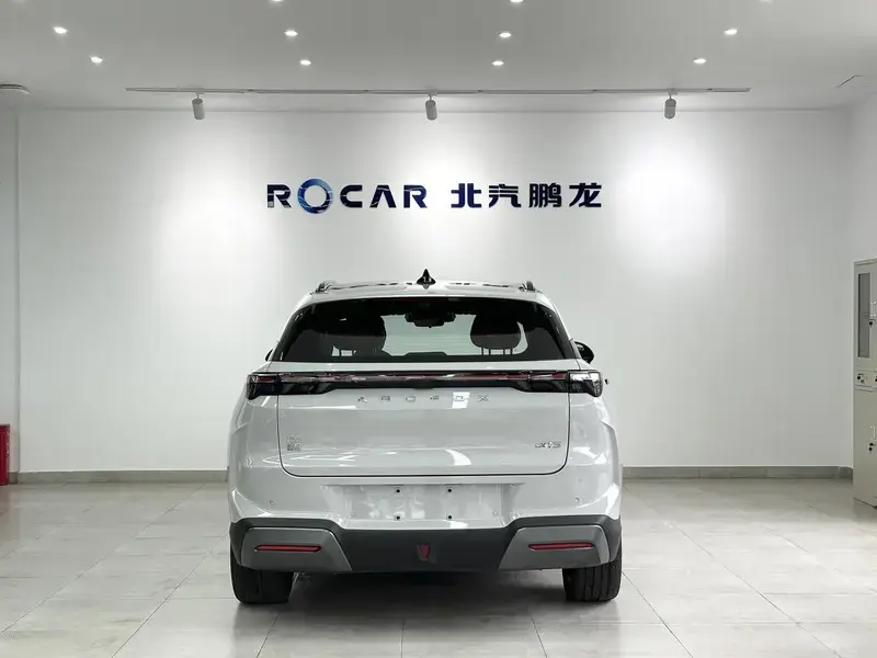 2026 Arcfox Alpha T5 с пробегом 26 000 км