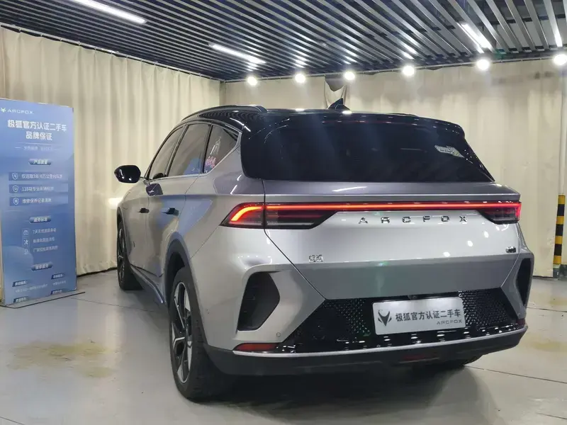 2023 Arcfox Alpha T с пробегом 56 000 км